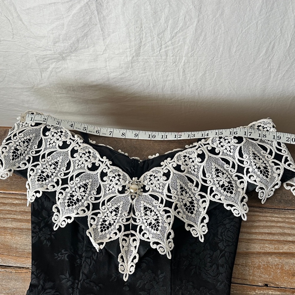 Scott McClintock Black and White Lace Mini Dress - Picture 6 of 8